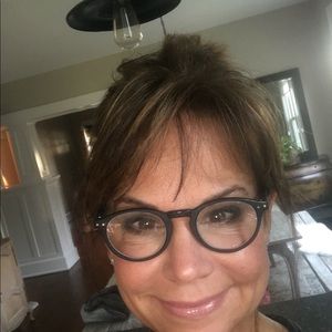 Meet your Posher, Vicki